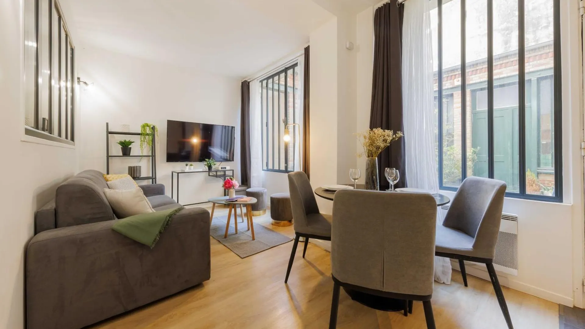 Amazing Apartment Gare De L'Est Republique Paris