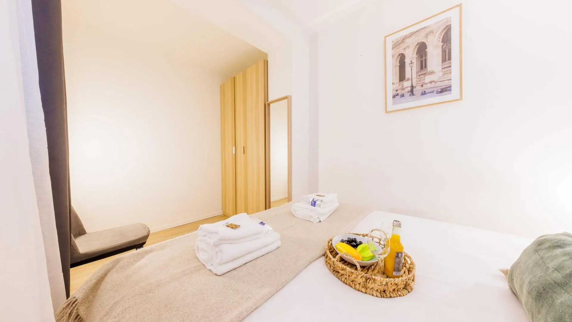 Amazing Apartment Gare De L'Est Republique Paris